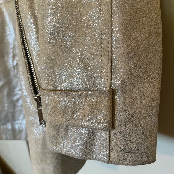 This is a MK leather jacket Size 2. Purchased on Thredup. It’s in great shape. - Picture 4 of 17